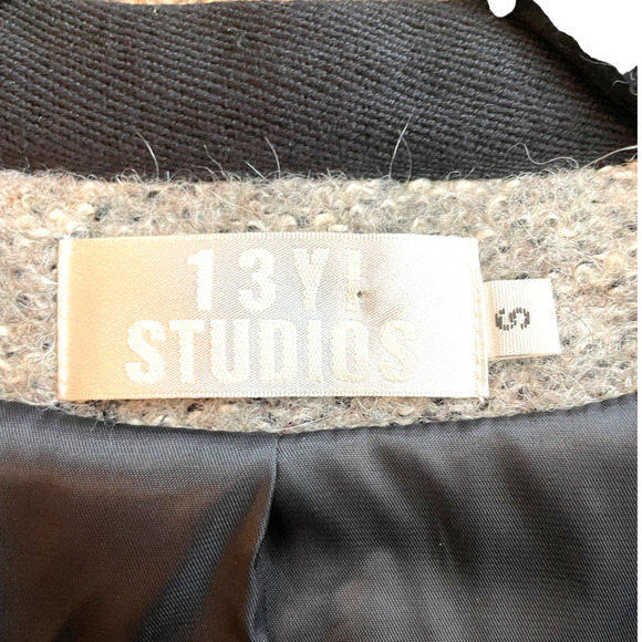 13YI Studios Womens Button-Up Cardigan Sweater Long Sleeve Pockets Size S Gray - Picture 8 of 8